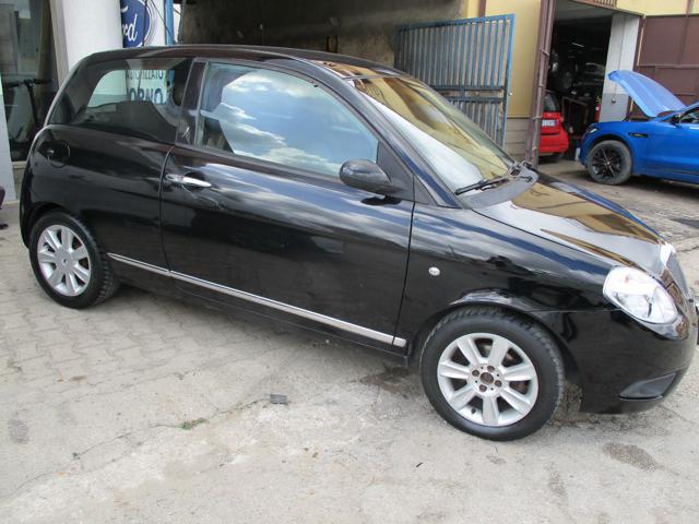 LANCIA Ypsilon 1.4 8V 78cv 3p Argento Immagine 3