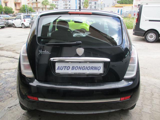 LANCIA Ypsilon 1.4 8V 78cv 3p Argento Immagine 4