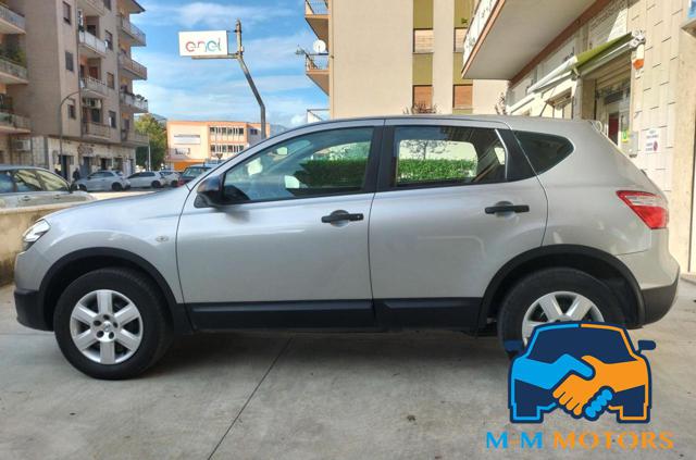 NISSAN Qashqai 1.6 16V Visia 2WD GANCIO TRAINO Immagine 1