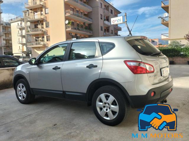 NISSAN Qashqai 1.6 16V Visia 2WD GANCIO TRAINO Immagine 2