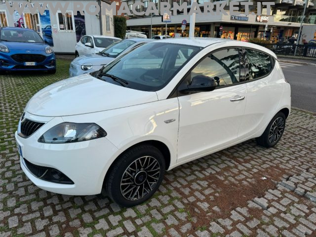 LANCIA Ypsilon 1.0 FireFly 5 porte S&S Hybrid Platino KM CERTIFIC Immagine 1