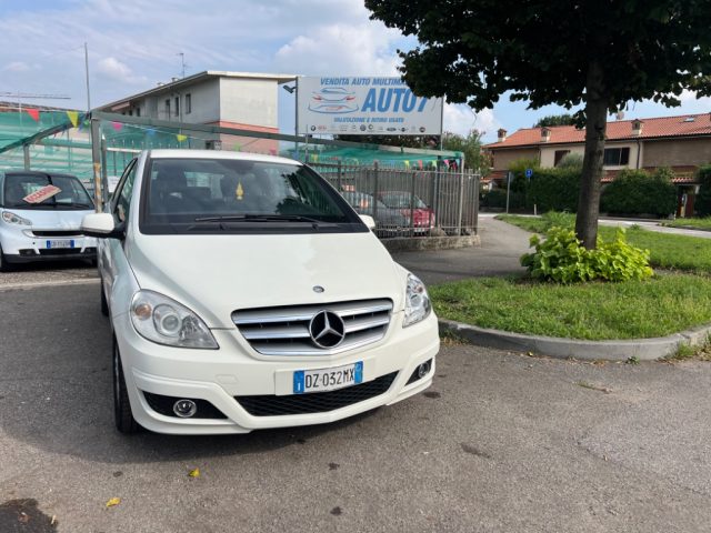 MERCEDES-BENZ B 180 Benzina 2009 usata, Milano