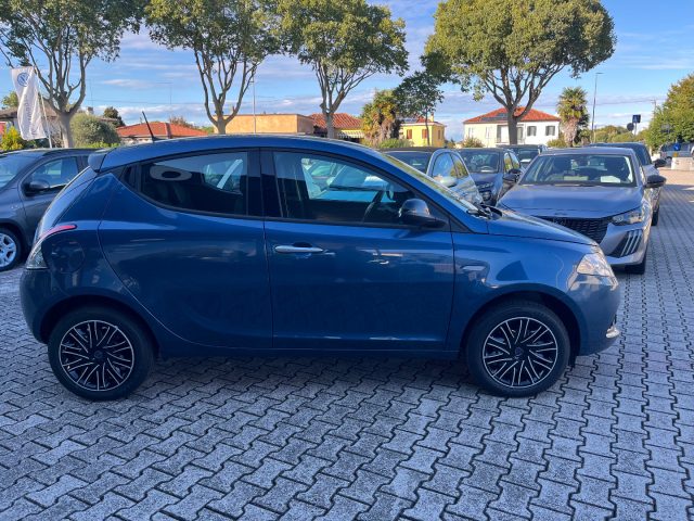 LANCIA Ypsilon 1.0 FireFly 5 porte S&S Hybrid Oro #Clima.Auto Immagine 3