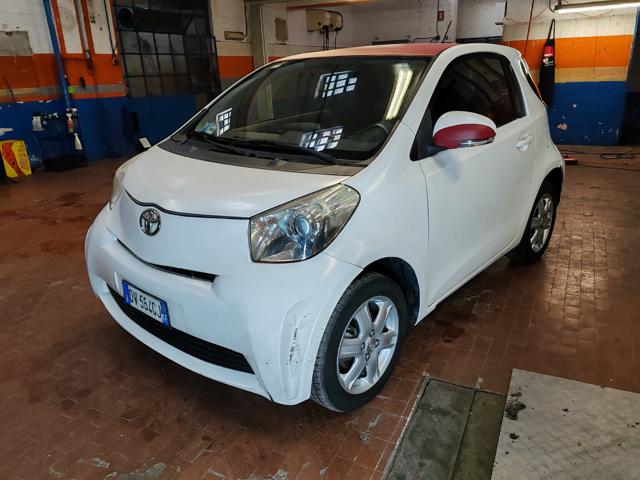 TOYOTA iQ 1.0 Multidrive Immagine 2