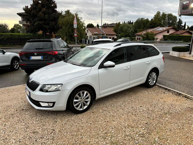 SKODA Octavia 1.6 TDI CR 110 CV DSG Wagon Executive Immagine 0