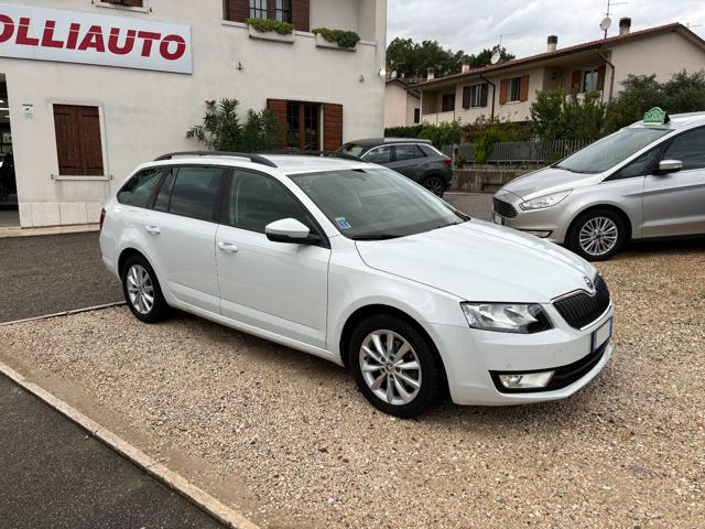 SKODA Octavia 1.6 TDI CR 110 CV DSG Wagon Executive Immagine 1