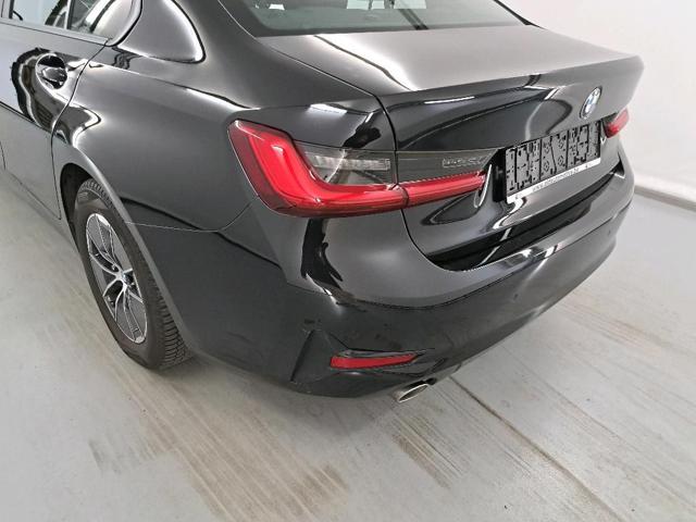 BMW 318 d 48V Business Advantage Immagine 4