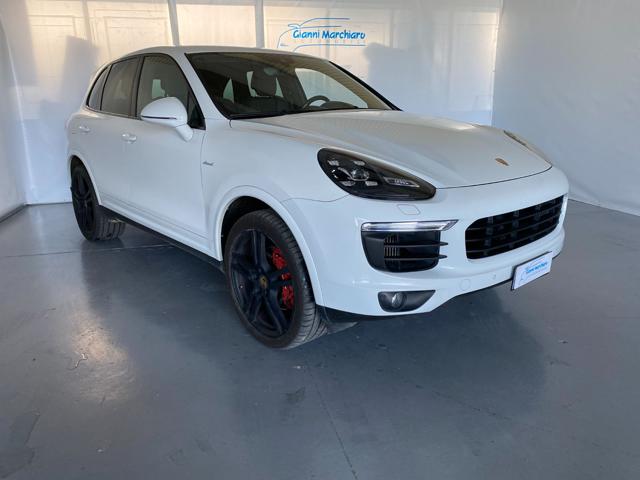 PORSCHE Cayenne 3.0 Diesel PLATINUM EDITION Immagine 2