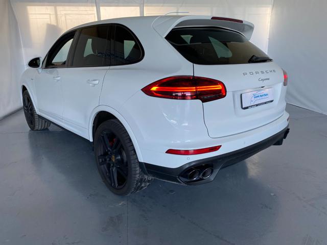 PORSCHE Cayenne 3.0 Diesel PLATINUM EDITION Immagine 3