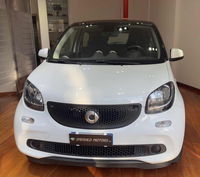 SMART ForFour 1.0 70CV twinamic Youngster Immagine 1