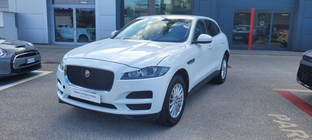 JAGUAR F-Pace 2.0 D 180 CV AWD aut. Immagine 1