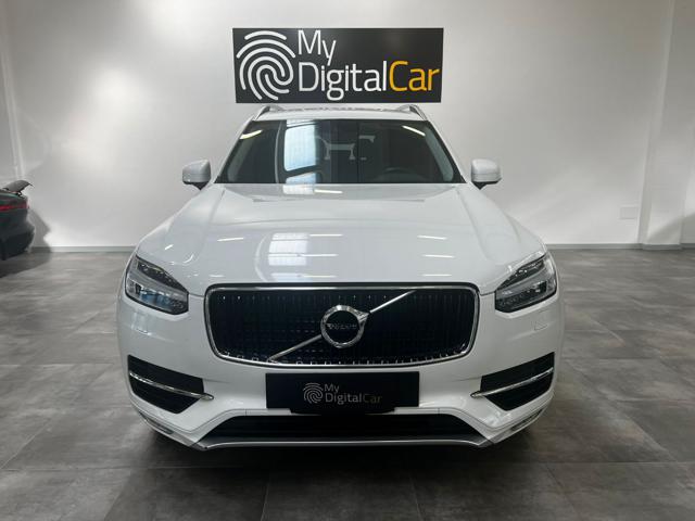 VOLVO XC90 D5 AWD Geartronic 7 posti Momentum Immagine 4