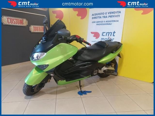 YAMAHA T-Max 500 Finanziabile - Verde - 42000 Immagine 2