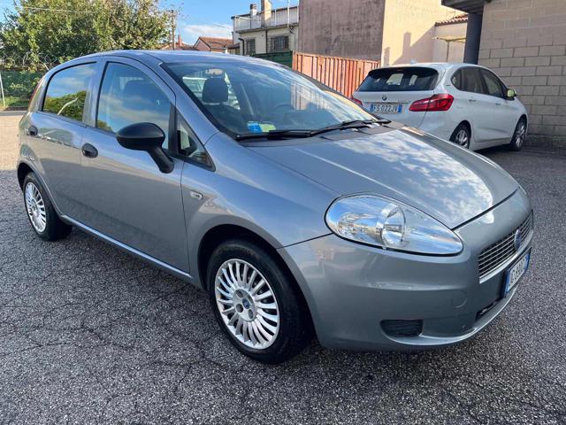 FIAT Grande Punto 1.2 5 porte 103,318km Neopatentati Bellissima Immagine 0