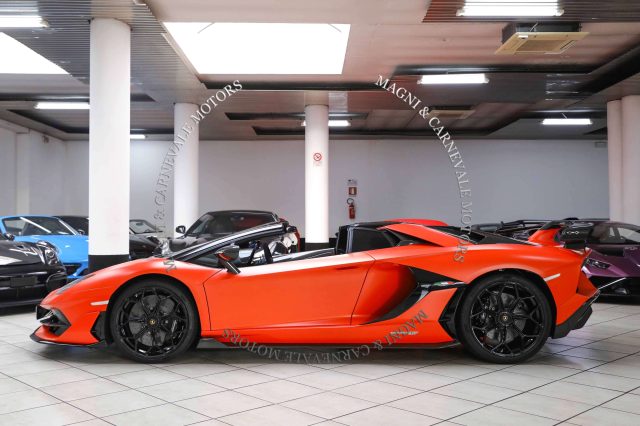 LAMBORGHINI Aventador SVJ ROADSTER|1 OF 800|FULL CARBON|SPECIAL COLOR Immagine 3