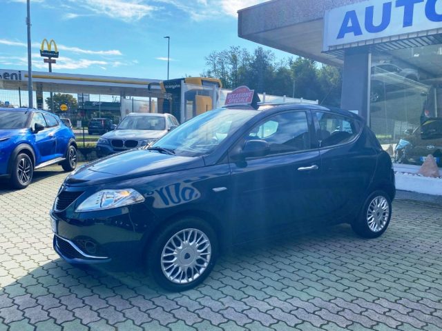 LANCIA Ypsilon 1.2 69 CV 5 porte Silver Immagine 1