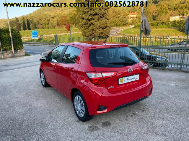 TOYOTA Yaris 1.0 72 CV 5 porte Cool Immagine 3