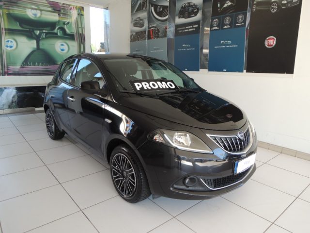 LANCIA Ypsilon 1.0 FireFly 5 porte S&S Hybrid Ecochic Gold Immagine 0