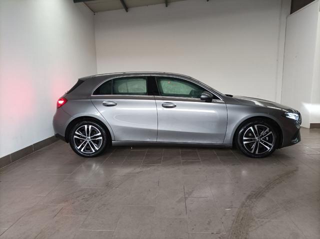 MERCEDES-BENZ A 180 Automatic Progressive Line Advanced Immagine 4