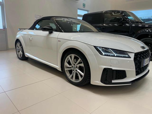 AUDI TT Roadster 45 TFSI S tronic Immagine 1