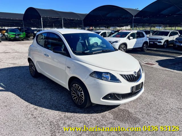 LANCIA Ypsilon 1.0 FireFly 5 porte S&S Hybrid Platino Immagine 1