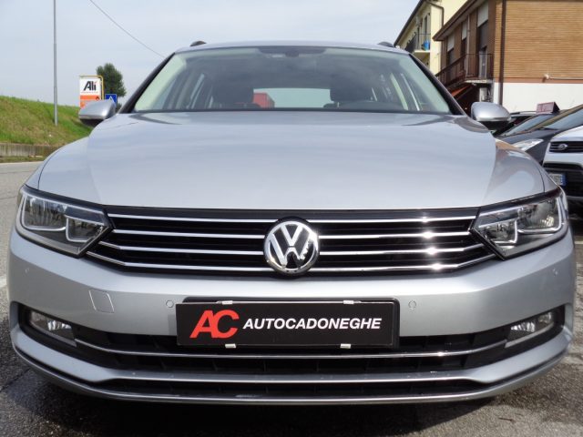 VOLKSWAGEN Passat Variant Diesel 2020 usata