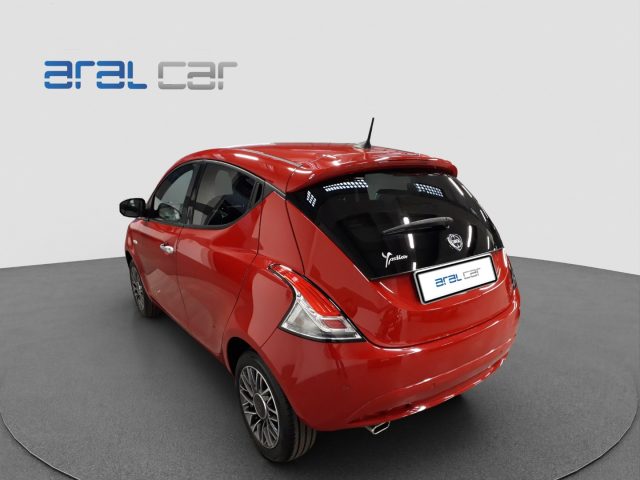 LANCIA Ypsilon 1.0 FireFly 5 porte S&S Hybrid Gold Plus Immagine 2