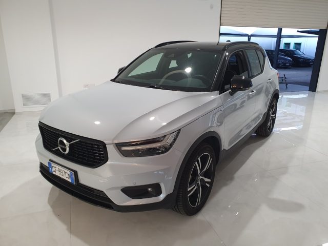 VOLVO XC40 T5 Recharge Plug-in Hybrid R-design Immagine 1