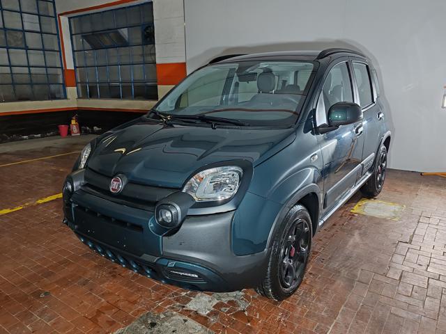 FIAT Panda Cross 1.0 Hybrid 70cv Cross+Clima Auto 36 Rate da 177,95 Immagine 0