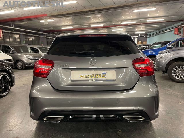 MERCEDES-BENZ A 180 d Premium AMG my16  C.AUT -NAVI- XENO- 18-PDC-CRUI Immagine 4