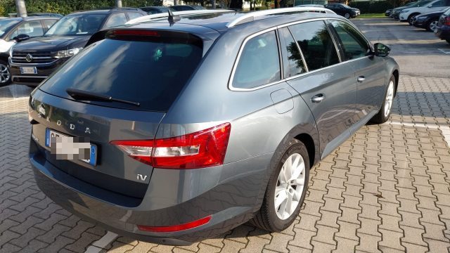 SKODA Superb 1.4 TSI Plug-In Hybrid DSG Wagon Executive Immagine 2