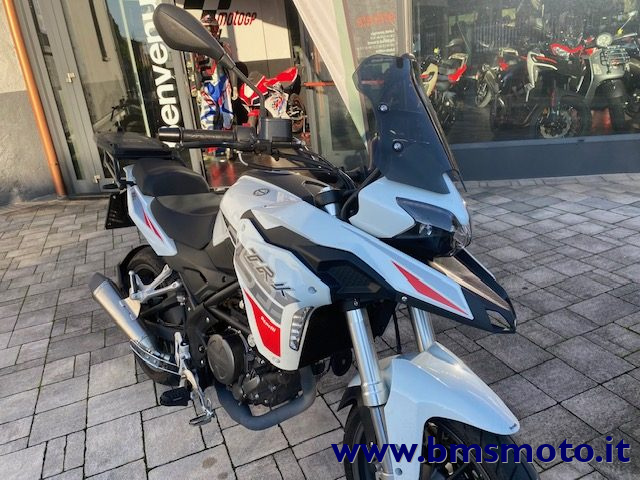 BENELLI TRK 251 2023 EURO 5 Immagine 2