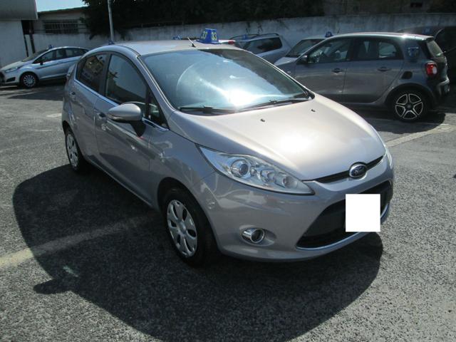 FORD Fiesta 1.4 TDCi 5p. Immagine 2