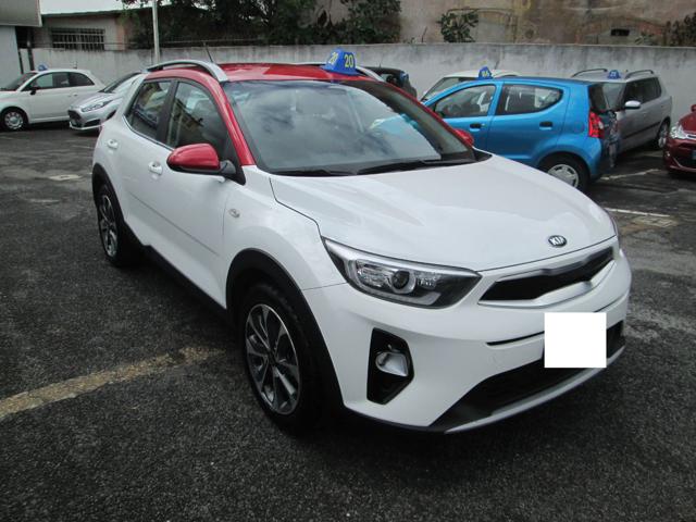 KIA Stonic 1.4 MPI EcoGPL Urban Immagine 2