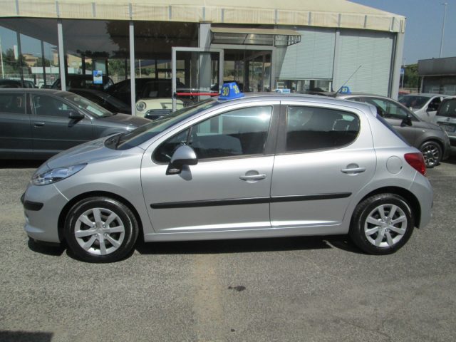 PEUGEOT 207 1.4 HDi 70CV 5p. Immagine 4