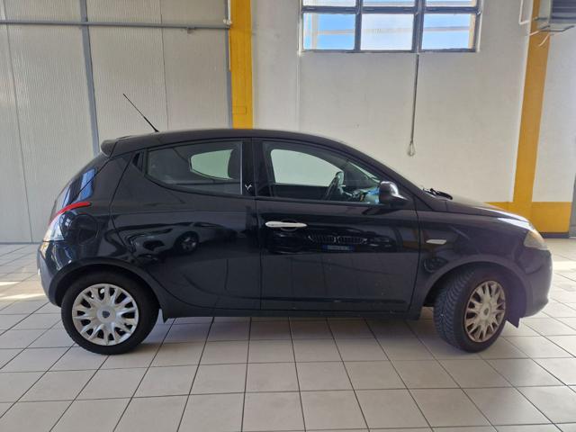 LANCIA Ypsilon 1.3 MJT 16V 95 CV 5 porte S&S Gold Immagine 3