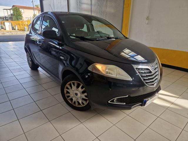 LANCIA Ypsilon 1.3 MJT 16V 95 CV 5 porte S&S Gold Immagine 2