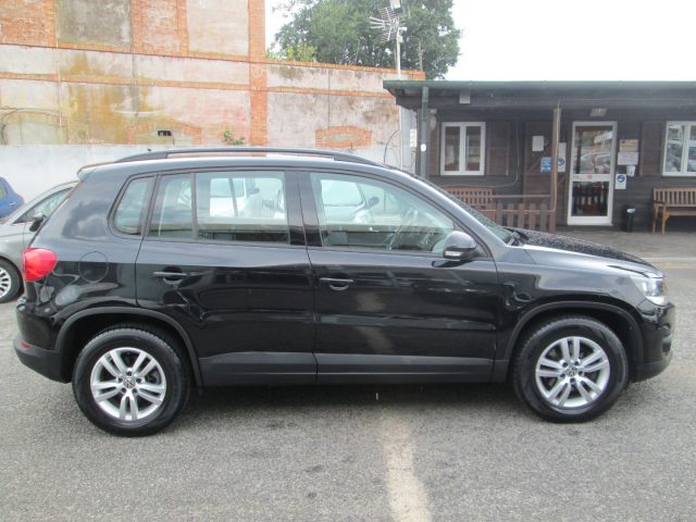 VOLKSWAGEN Tiguan 2.0 TDI 110 CV Business Trend & Fun BlueMotion Tec Immagine 1