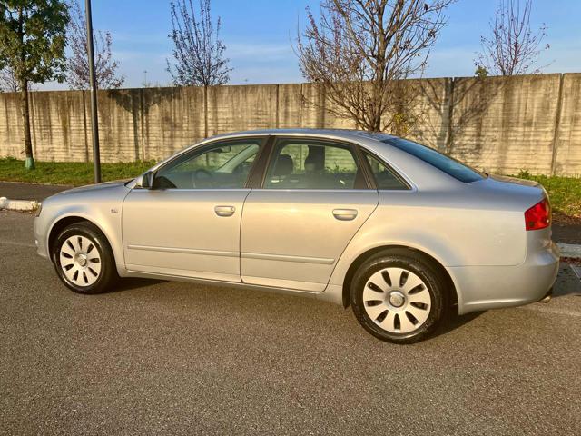 AUDI A4 2.0 16V TFSI quattro Immagine 4