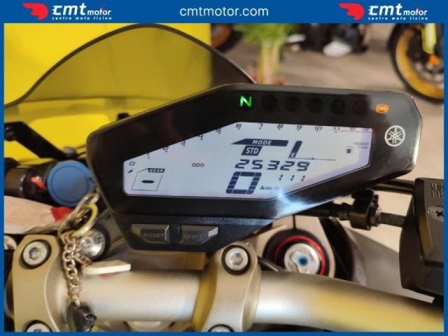 YAMAHA MT-09 Garantita e Finanziabile Immagine 4