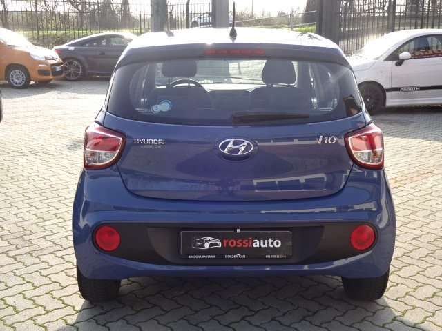 HYUNDAI i10 1.0 Classic econext Gpl ADATTA X NEOPATENTATI Immagine 4