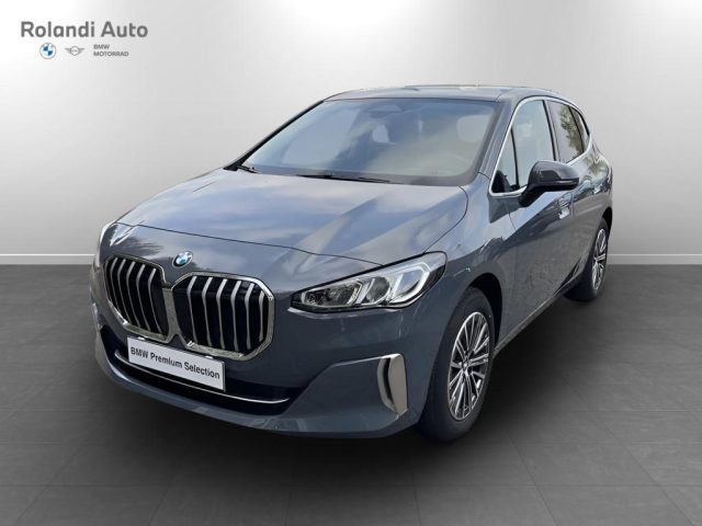 BMW 220 i Active Tourer mhev 48V Luxury auto Immagine 0