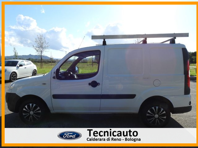 FIAT Doblo Doblò 1.6 16V Natural Power VAN N1 AUTOCARRO Immagine 3