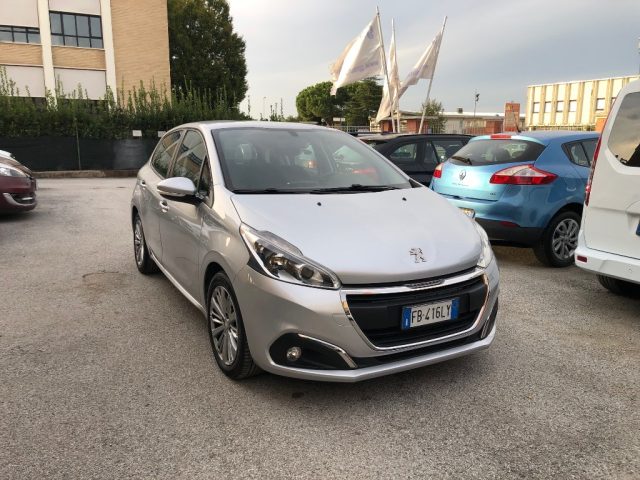 PEUGEOT 208 BlueHDi 75 S&S 5 porte Active Immagine 0