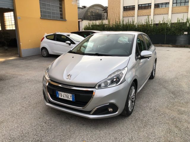 PEUGEOT 208 BlueHDi 75 S&S 5 porte Active Immagine 1