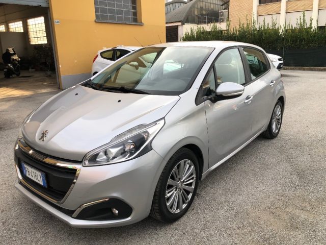 PEUGEOT 208 BlueHDi 75 S&S 5 porte Active Immagine 4