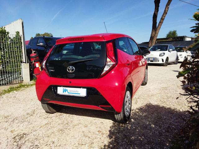 TOYOTA Aygo 1.0cc X-PLAY 72cv ALERT ANTICOLLISIONE BLUETOOTH Immagine 3