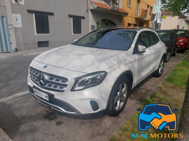 MERCEDES-BENZ GLA 200 Sport TAGLIANDI MERCEDES Immagine 0