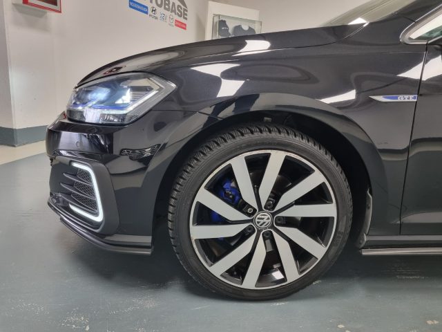 VOLKSWAGEN Golf GTE 1.4 TSI DSG 5p. Plug-In-Hybrid Immagine 2