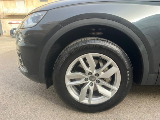 AUDI Q5 2.0 TDI quattro S tronic Immagine 3